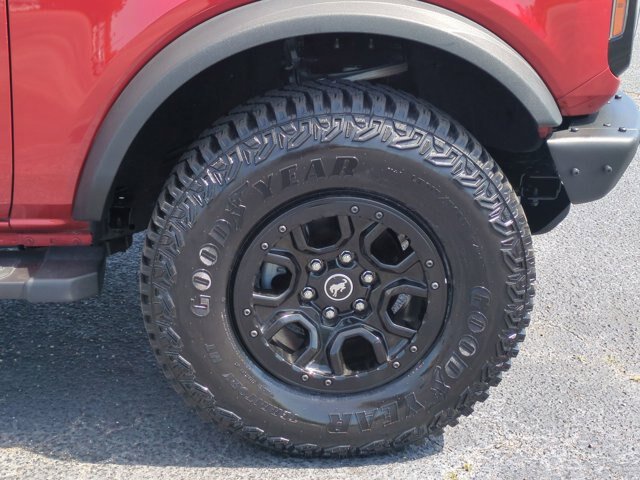 Certified 2022 Ford Bronco Wildtrak AWD/4WD image 11