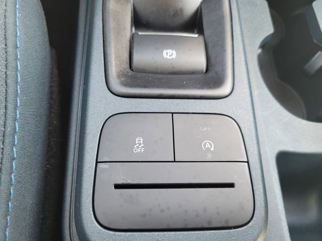 Certified 2025 Ford Maverick XLT w/ Equipment Group 302A image 25