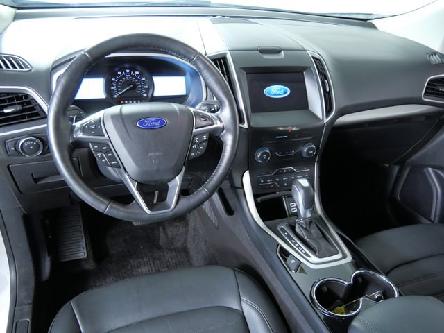 Certified 2017 Ford Edge SEL w/ Equipment Group 201A AWD/4WD image 2