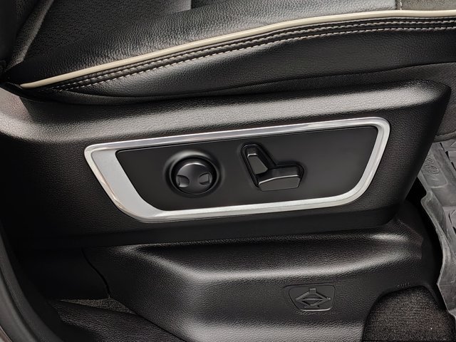 Used 2023 RAM 1500 Laramie AWD/4WD image 31