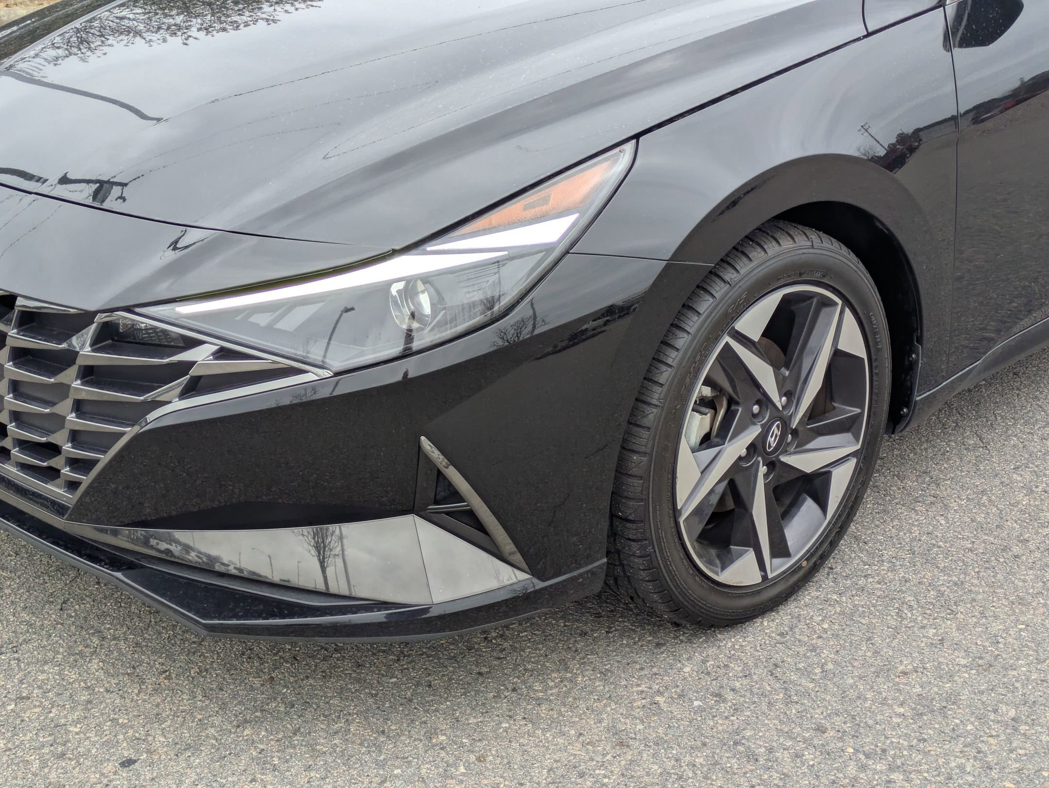 Used 2021 Hyundai Elantra SEL w/ Convenience + Premium Package image 10