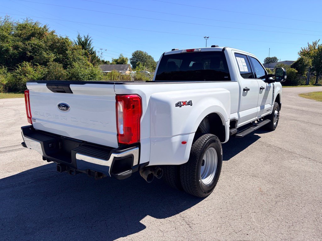 Certified 2025 Ford F350 XLT AWD/4WD image 3