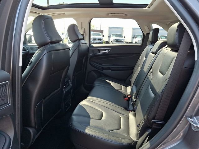 Certified 2022 Ford Edge Titanium AWD/4WD image 10