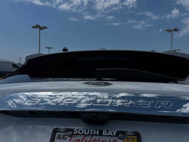 Certified 2023 Ford Explorer XLT image 12