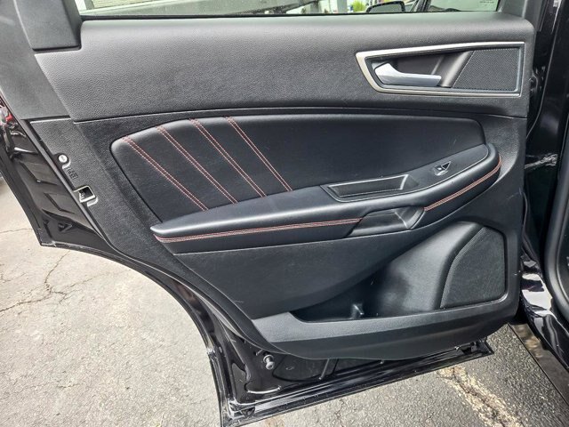 Certified 2024 Ford Edge ST-Line AWD/4WD image 27