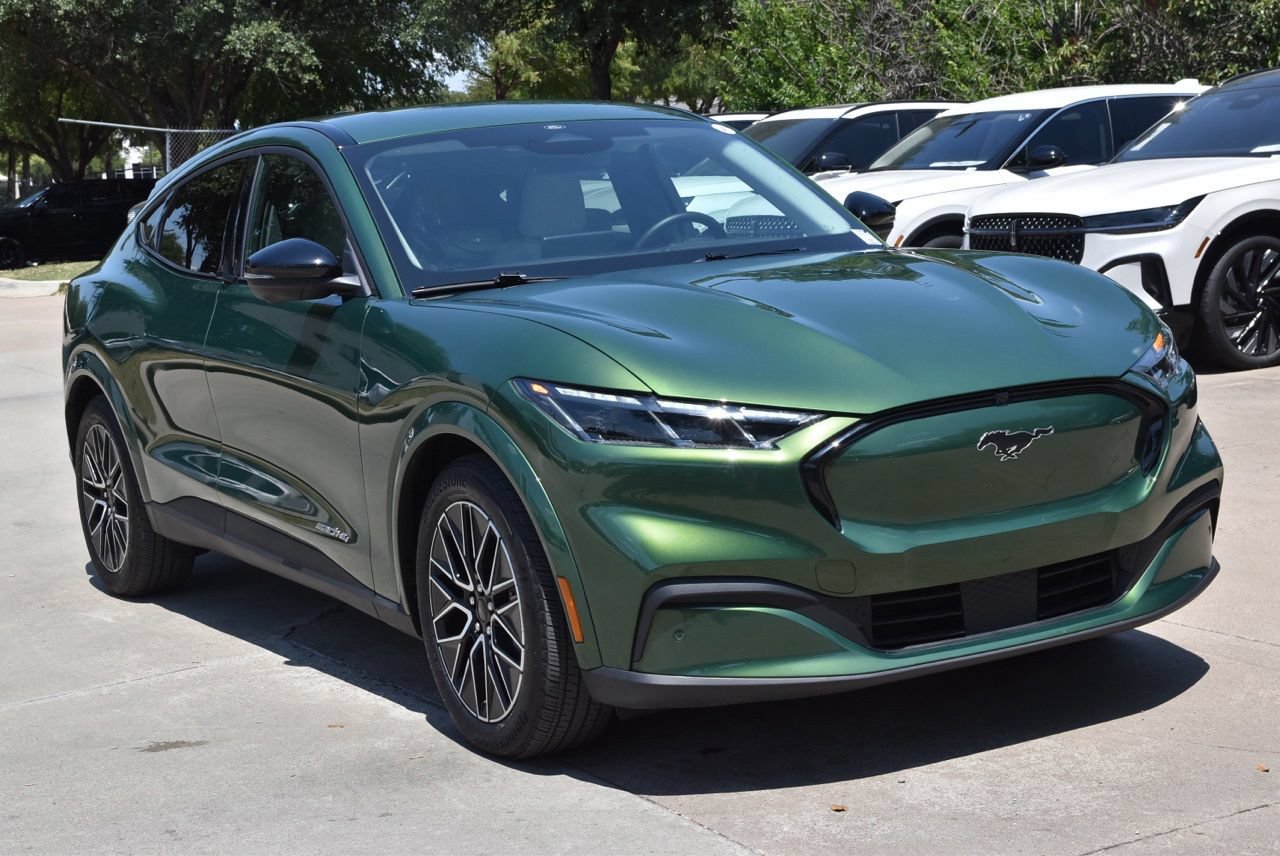 Certified 2025 Ford Mustang Mach-E Premium AWD/4WD image 4