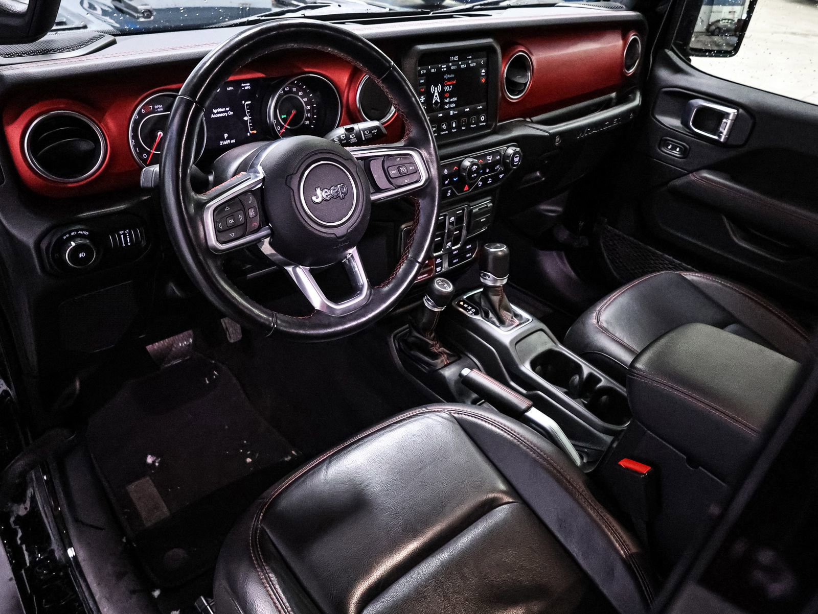 Used 2022 Jeep Wrangler Unlimited Rubicon w/ Cold Weather Group image 24