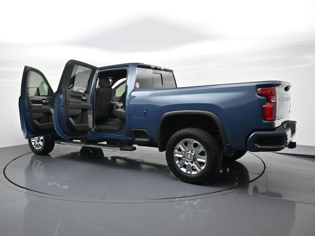 Used 2024 Chevrolet Silverado 3500 High Country w/ Z71 Off-Road Package AWD/4WD image 24