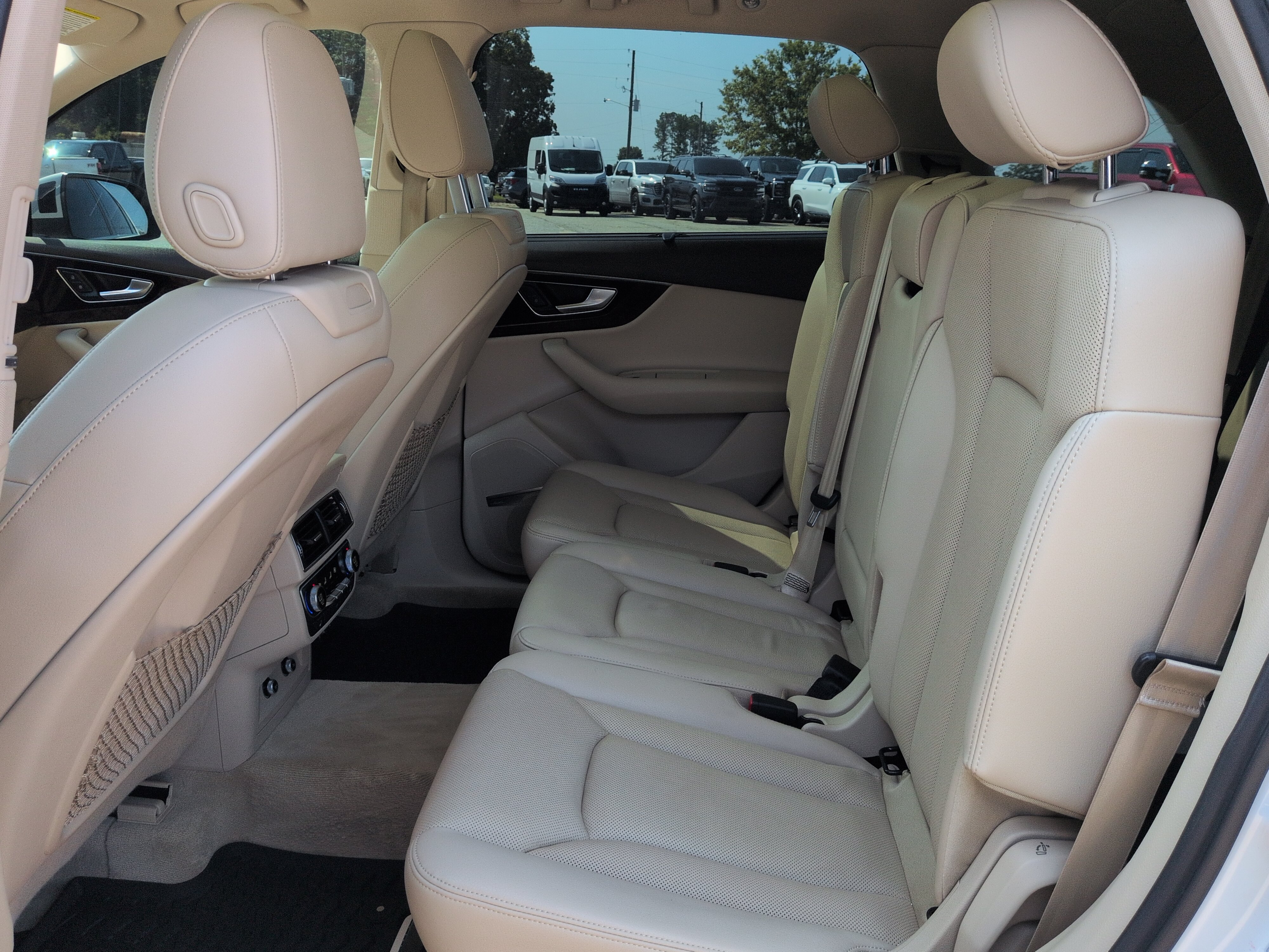 Used 2019 Audi Q7 3.0T Prestige AWD/4WD image 12