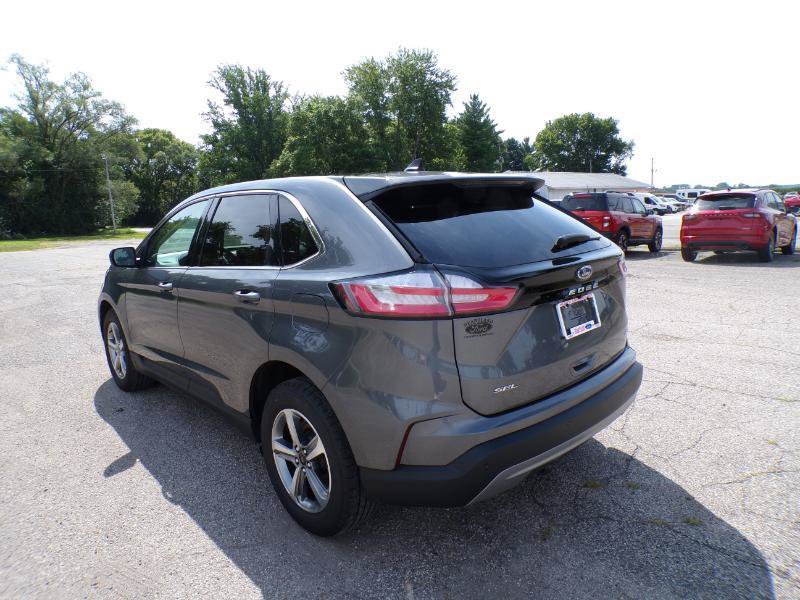 Certified 2024 Ford Edge SEL w/ Convenience Package AWD/4WD image 4