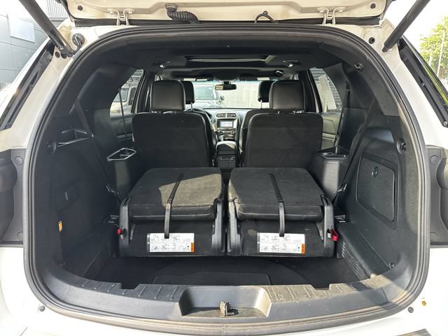 Certified 2018 Ford Explorer XLT w/ Equipment Group 202A AWD/4WD image 44