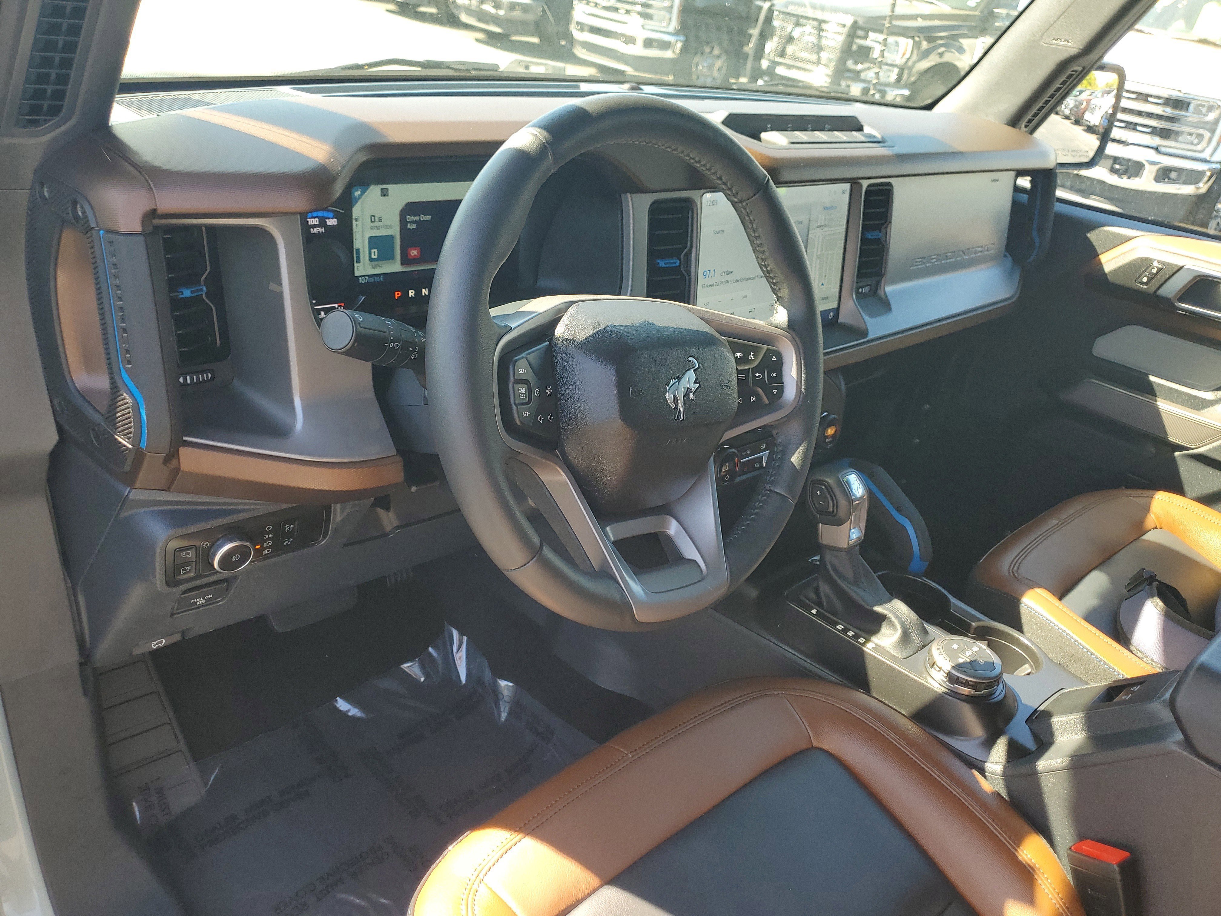 Certified 2023 Ford Bronco Outer Banks w/ Sasquatch Package image 15