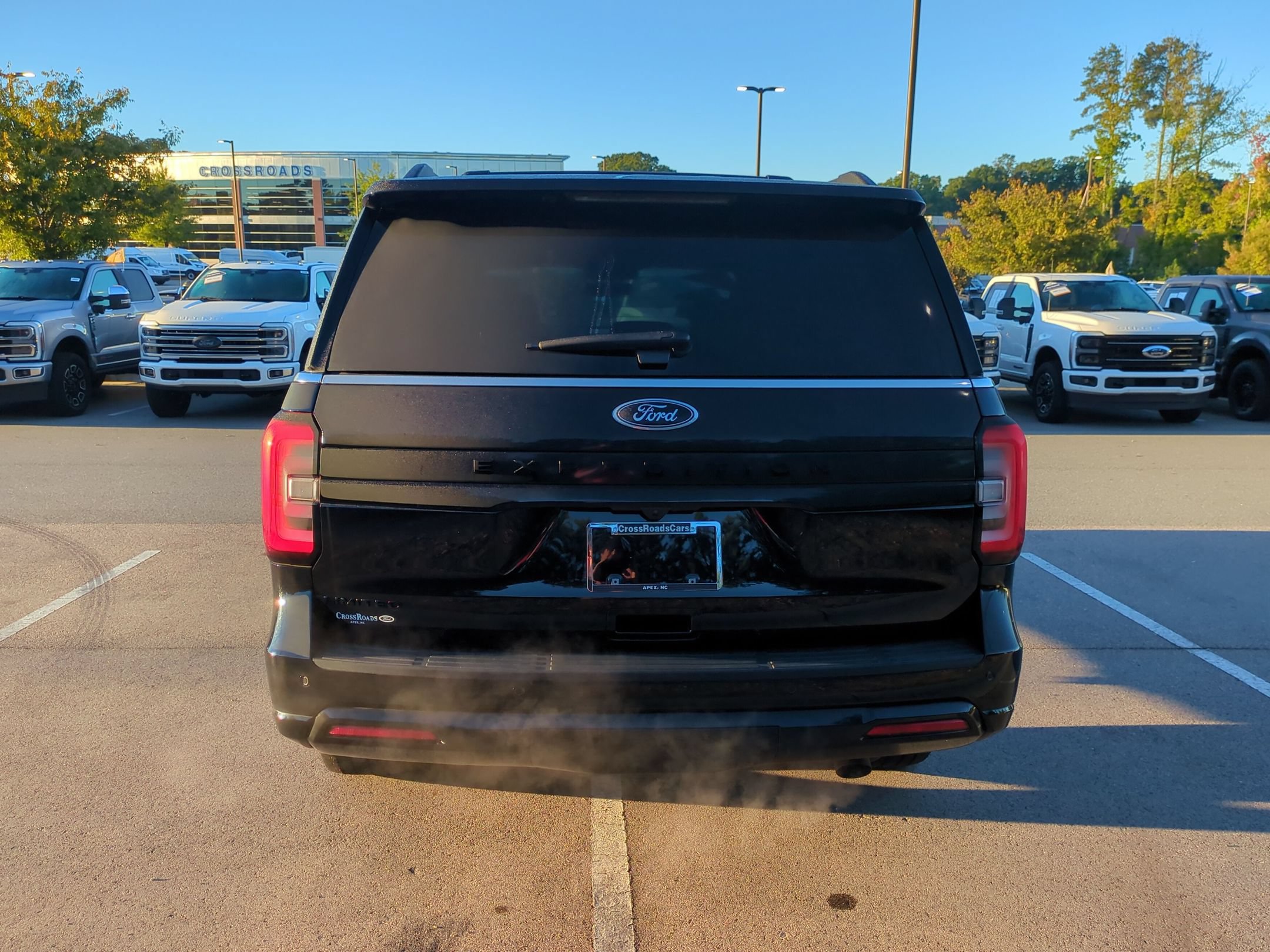 Certified 2023 Ford Expedition Limited AWD/4WD image 5
