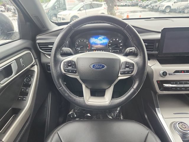 Certified 2023 Ford Explorer XLT w/ Equipment Group 202A AWD/4WD image 9