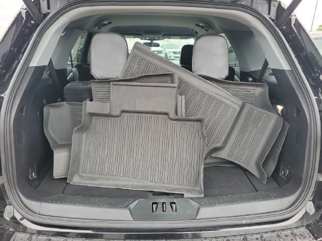 Certified 2022 Ford Explorer XLT w/ Equipment Group 202A AWD/4WD image 25