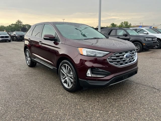 Certified 2024 Ford Edge Titanium w/ Equipment Group 301A AWD/4WD image 3