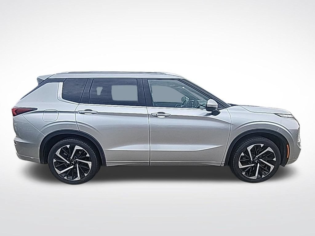Used 2022 Mitsubishi Outlander SEL AWD/4WD image 8