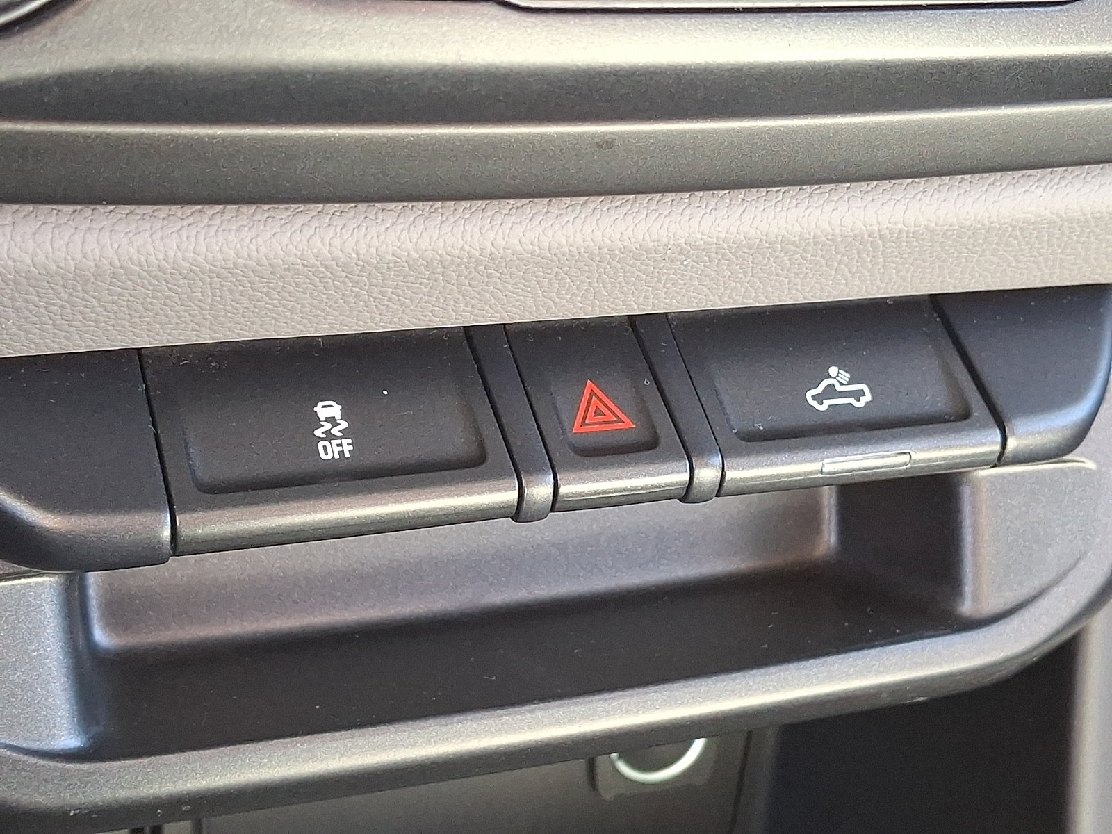 Used 2019 Chevrolet Colorado W/T w/ WT Convenience Package RWD image 27