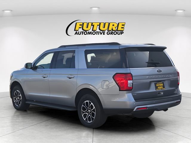 Certified 2024 Ford Expedition Max XLT image 3
