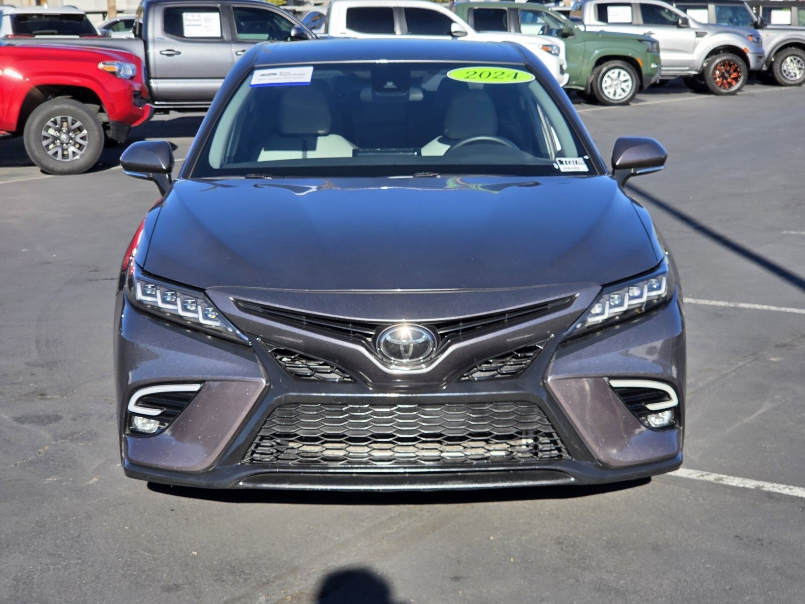 Used 2024 Toyota Camry SE image 8