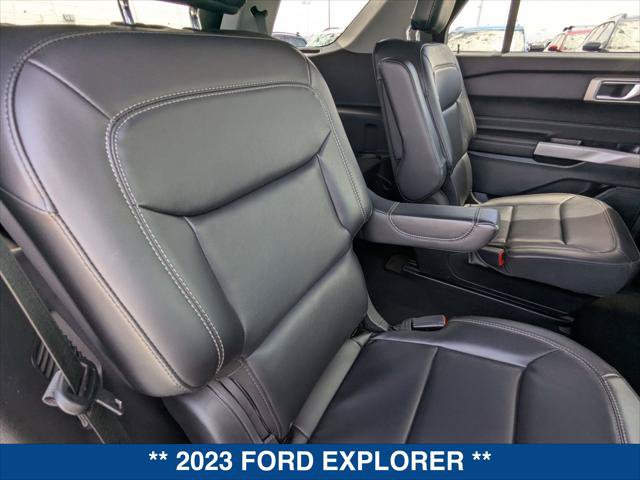 Certified 2023 Ford Explorer XLT w/ Equipment Group 202A RWD image 21