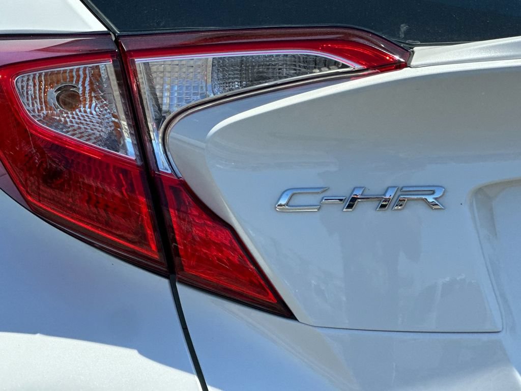 Used 2021 Toyota C-HR LE FWD image 24