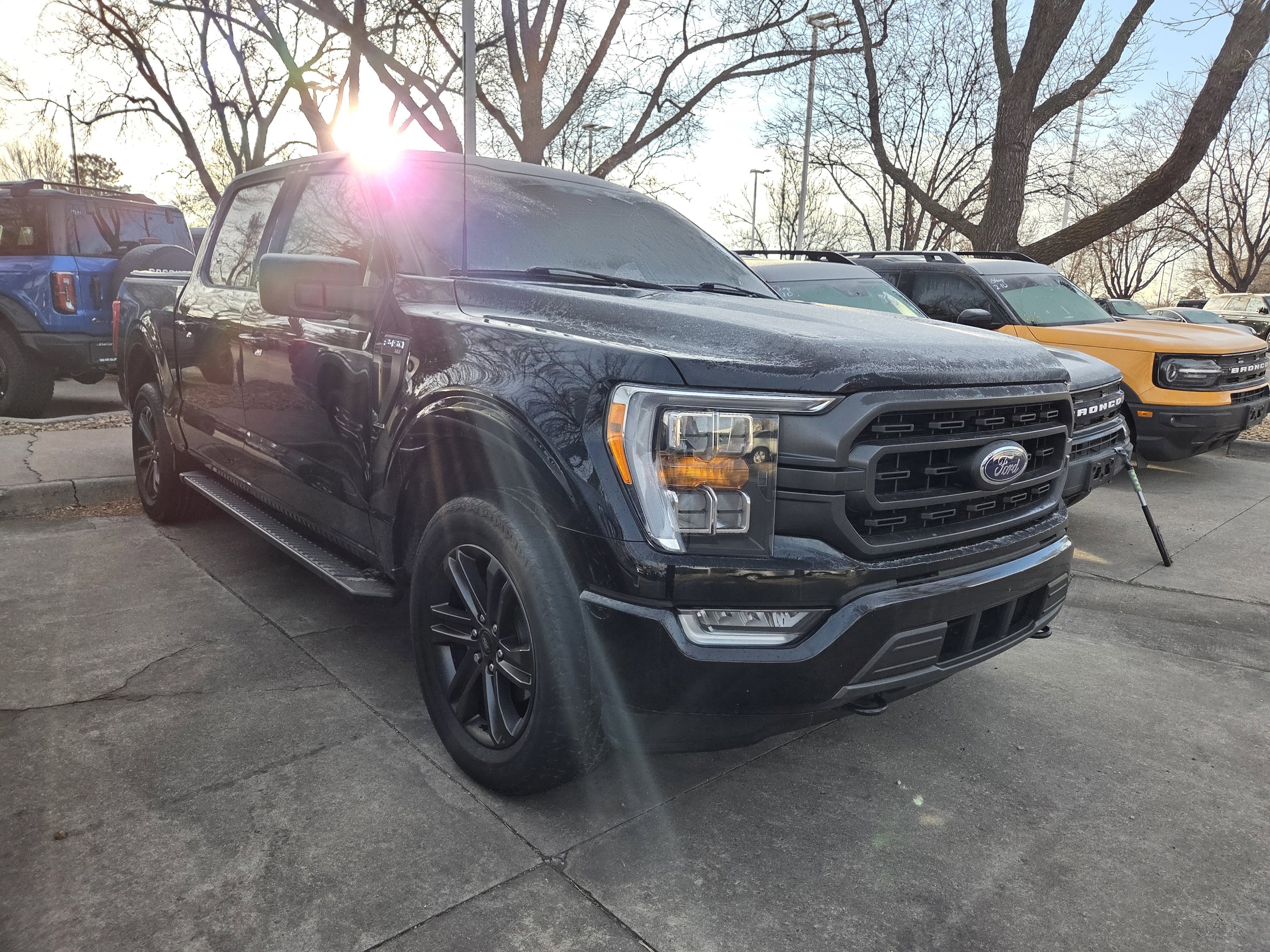 Certified 2022 Ford F150 XLT w/ Equipment Group 302A High image 4