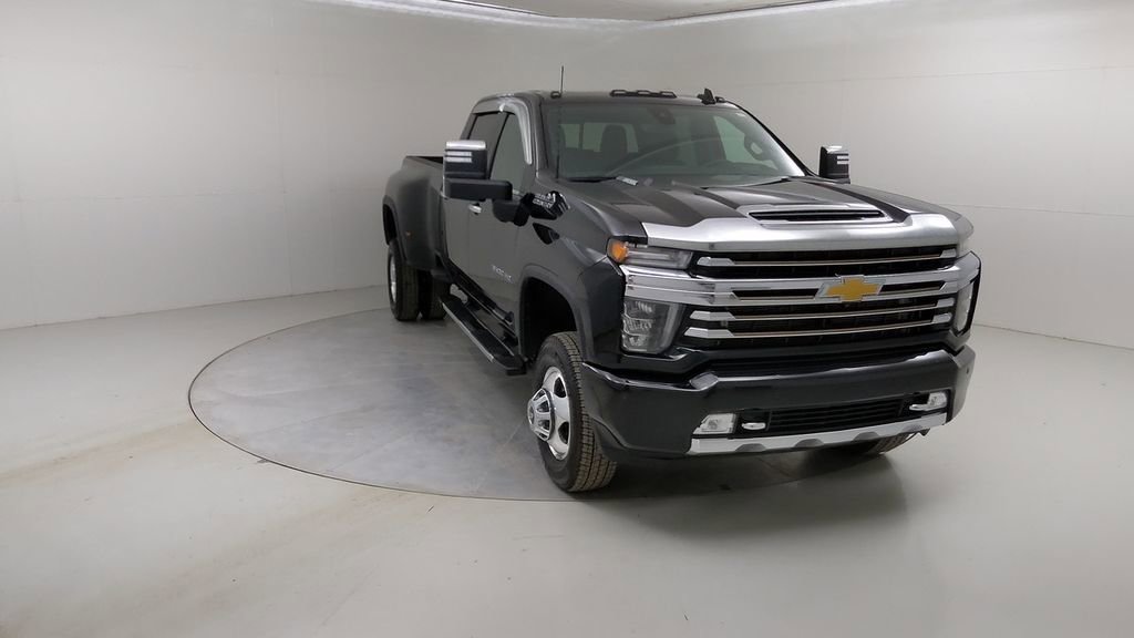 Used 2022 Chevrolet Silverado 3500 High Country image 11