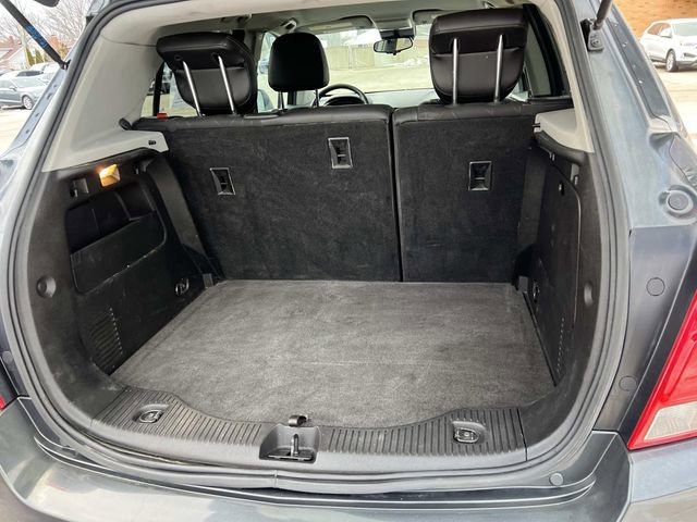 Used 2017 Chevrolet Trax LT w/ LT Convenience Package image 11