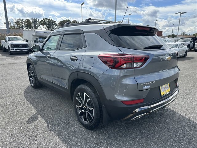 Used 2022 Chevrolet TrailBlazer ACTIV w/ Sun and Liftgate Package image 3