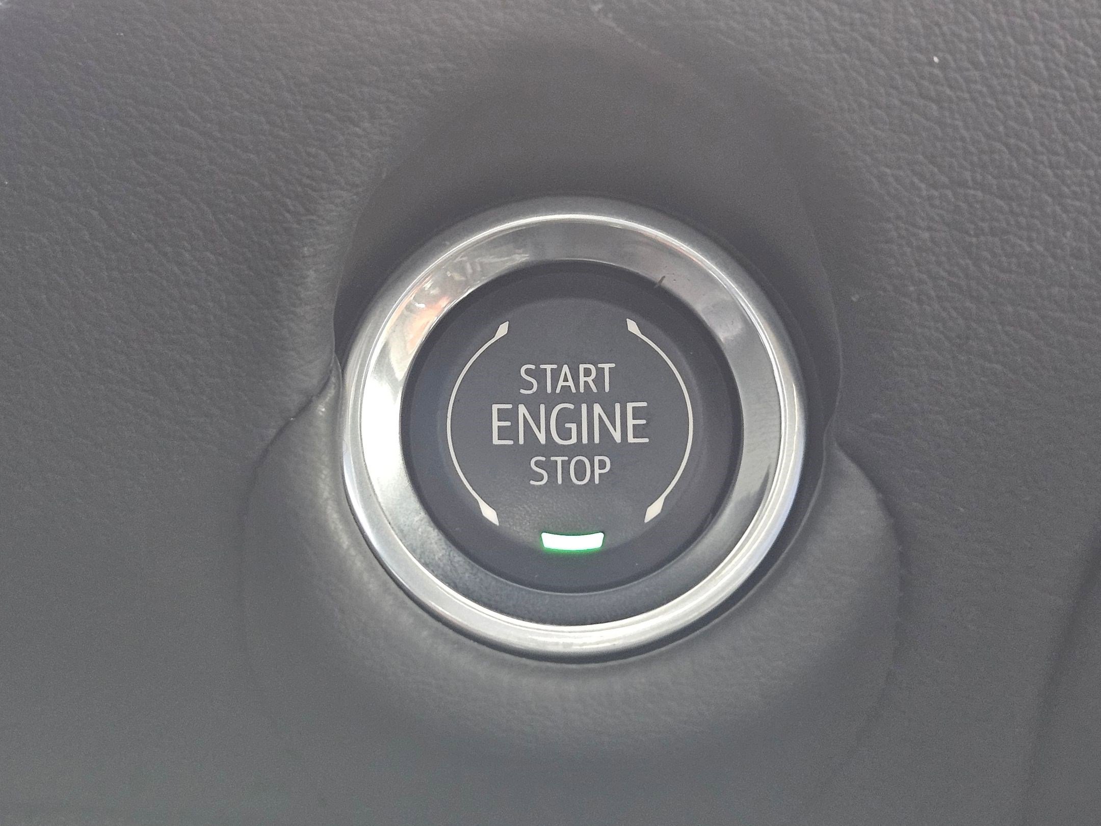 Used 2025 Chevrolet Suburban Z71 AWD/4WD image 23