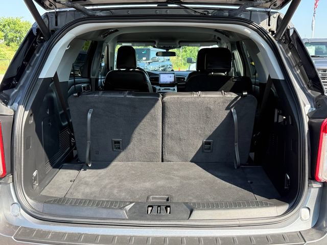 Certified 2023 Ford Explorer XLT w/ Equipment Group 202A AWD/4WD image 28