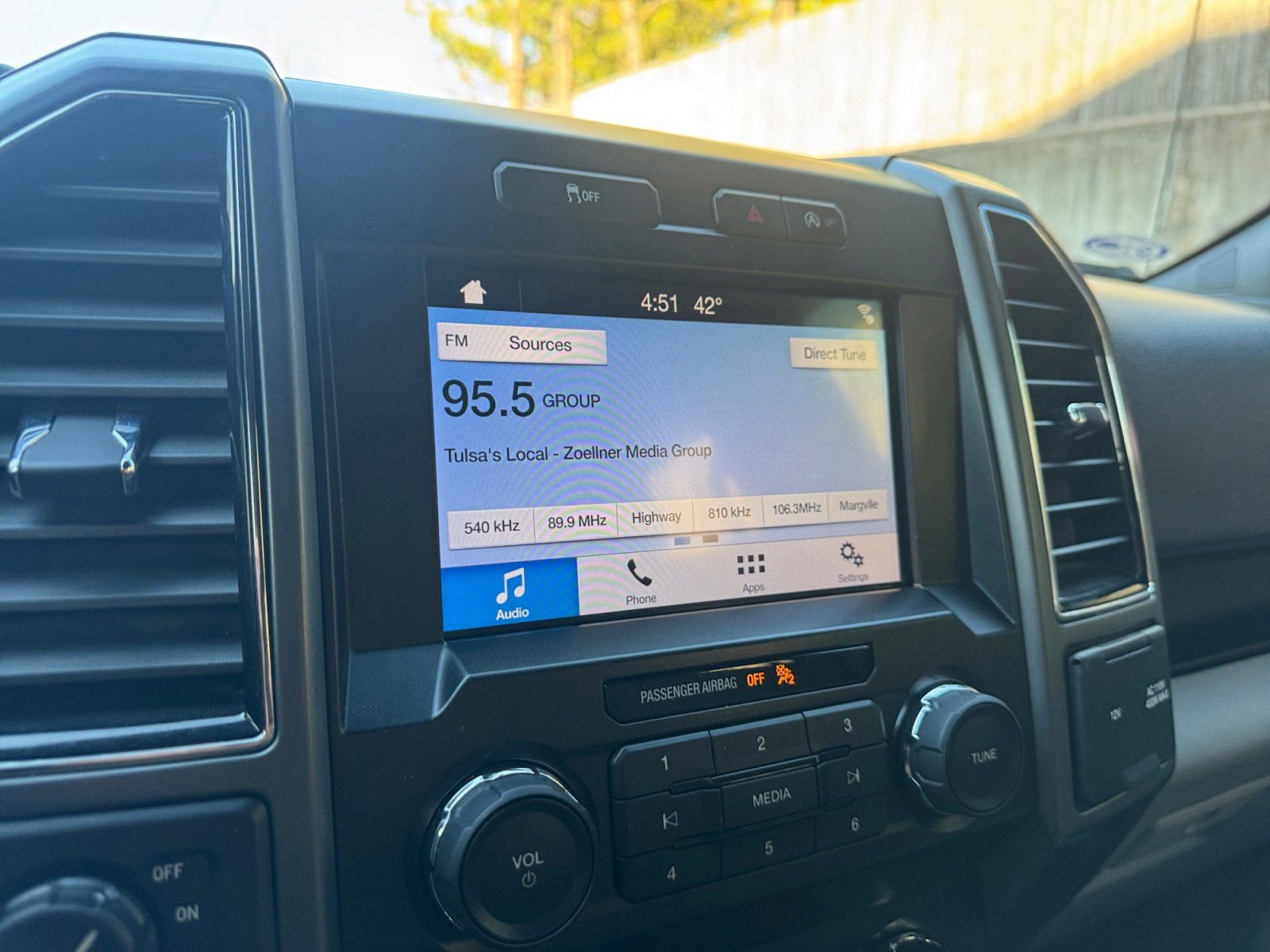 Certified 2019 Ford F150 XLT w/ Equipment Group 302A Luxury image 28