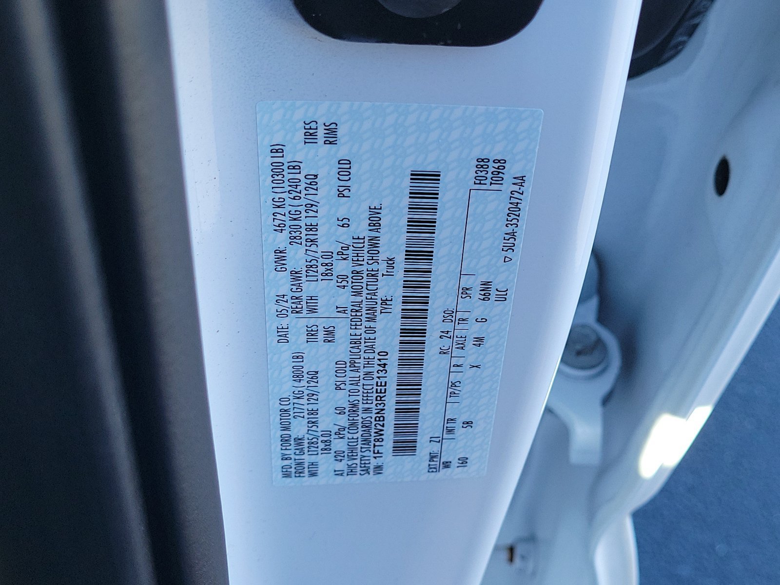 Certified 2024 Ford F250 4x4 Crew Cab Super Duty image 32