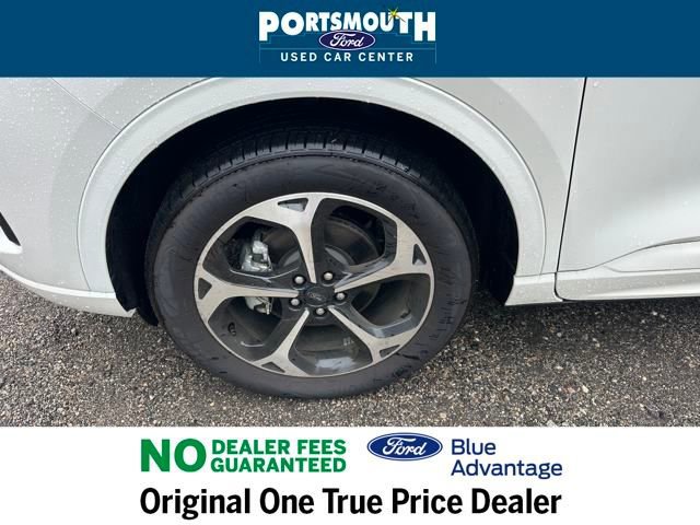 Certified 2024 Ford Escape ST-Line Select w/ Tech Pack #1 image 29