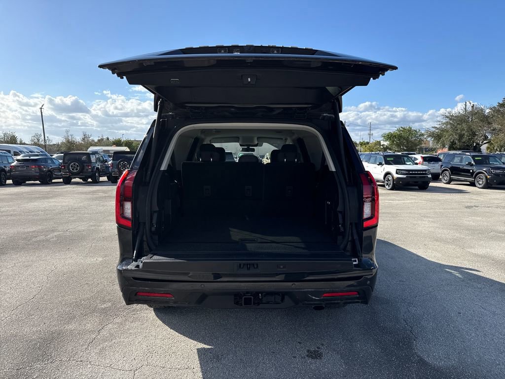 Certified 2025 Ford Expedition Max Active image 29