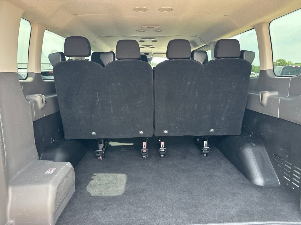 Certified 2024 Ford Transit 350 XLT RWD image 9
