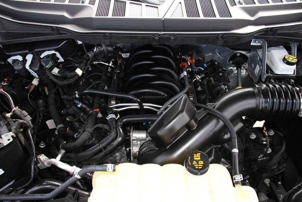 Certified 2025 Ford F150 XLT w/ Equipment Group 301A Standard RWD image 29