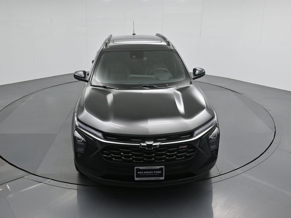 Used 2024 Chevrolet Trax RS w/ Sunroof Package FWD image 33