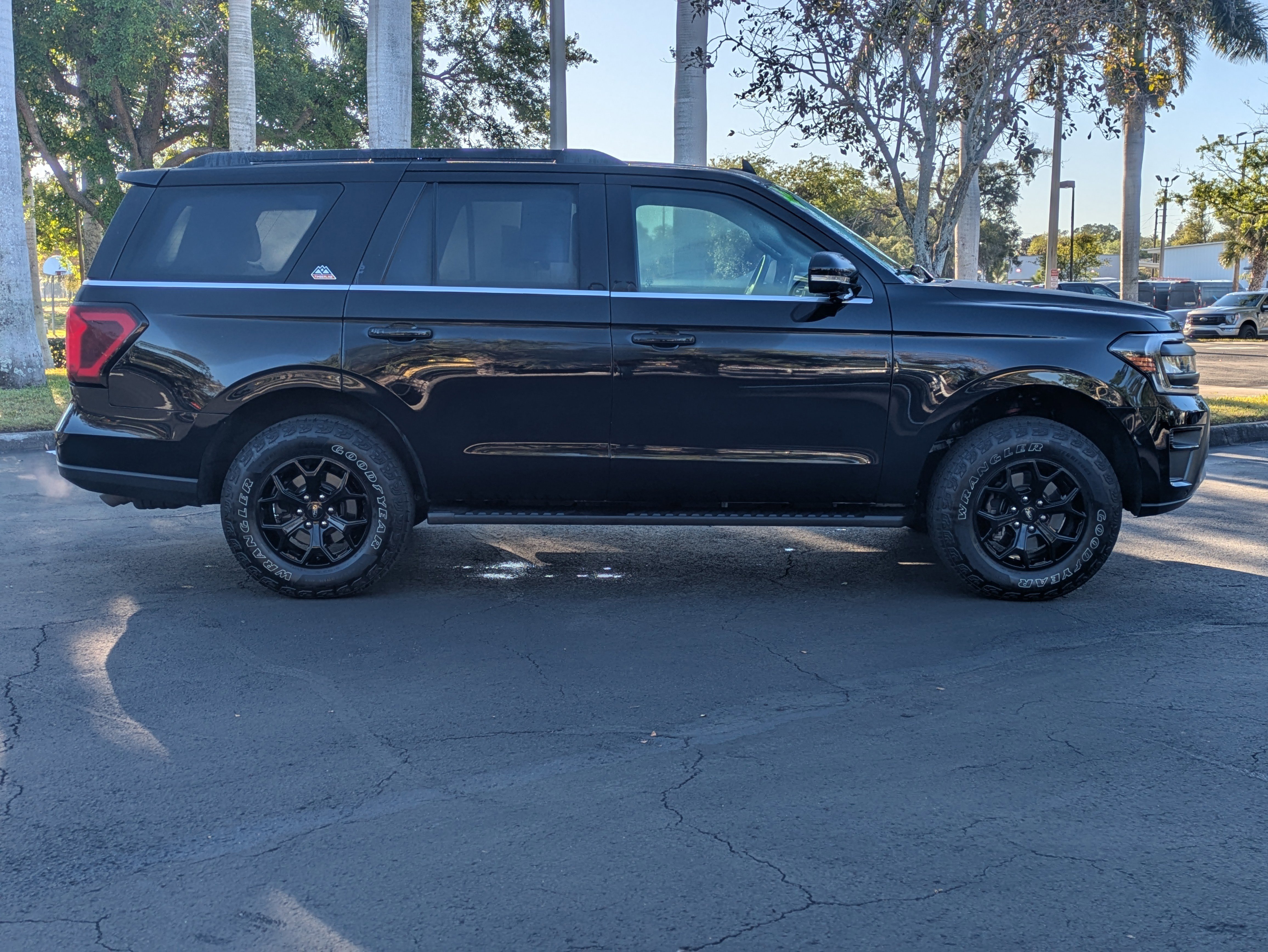 Certified 2024 Ford Expedition Timberline image 3