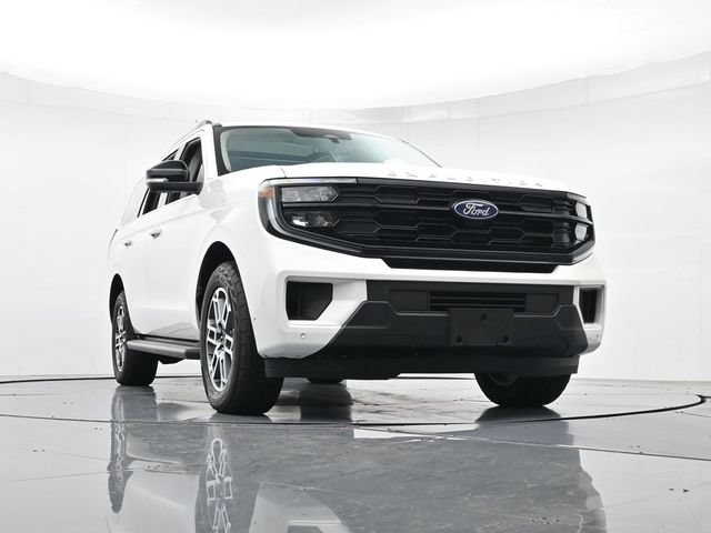 Certified 2025 Ford Expedition Active AWD/4WD image 39