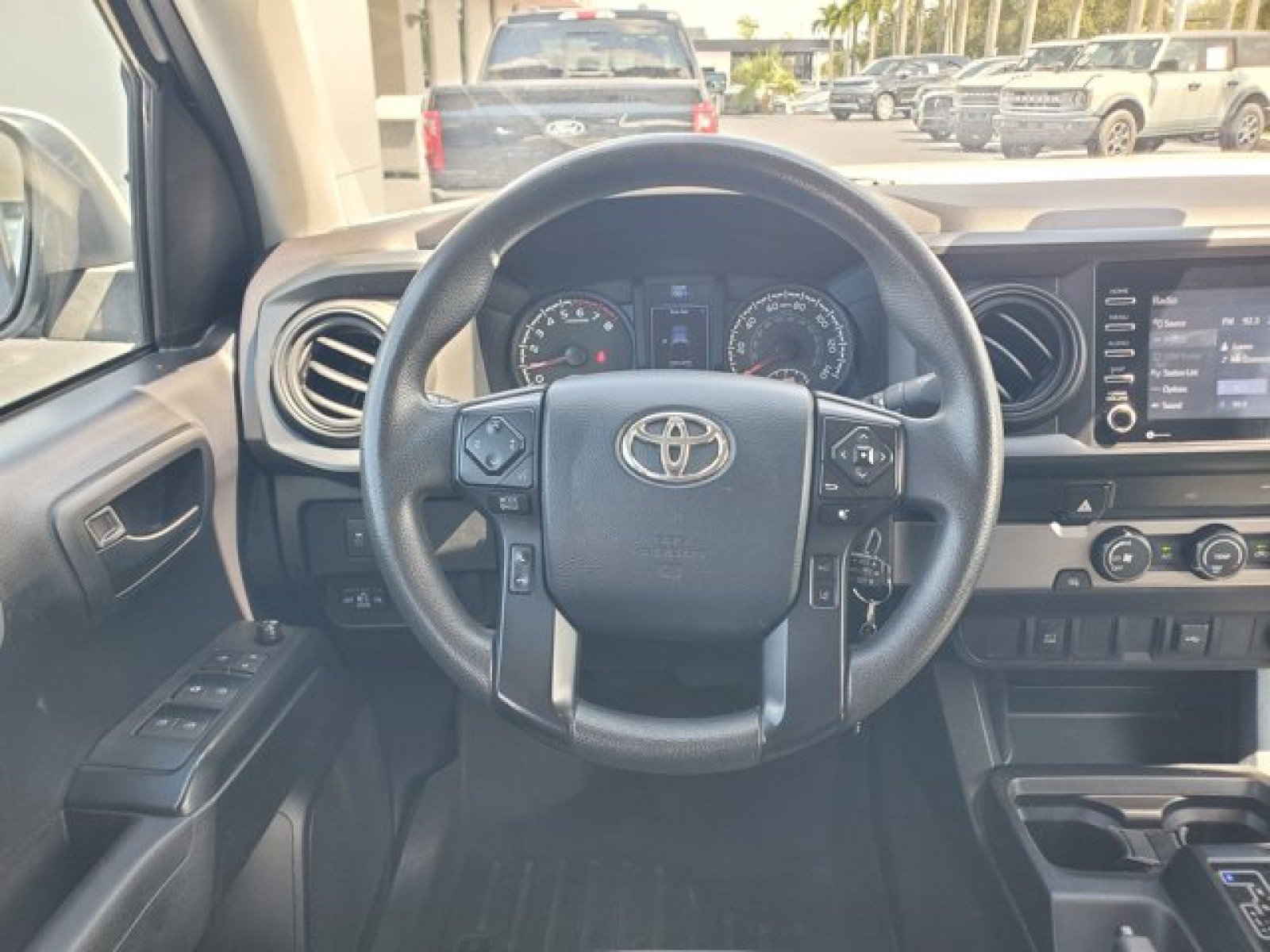 Used 2020 Toyota Tacoma SR w/ SR Convenience Package RWD image 14