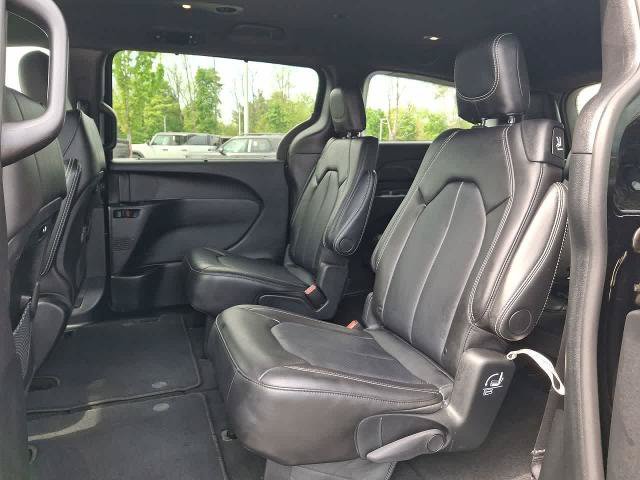 Used 2025 Chrysler Pacifica Select FWD image 26
