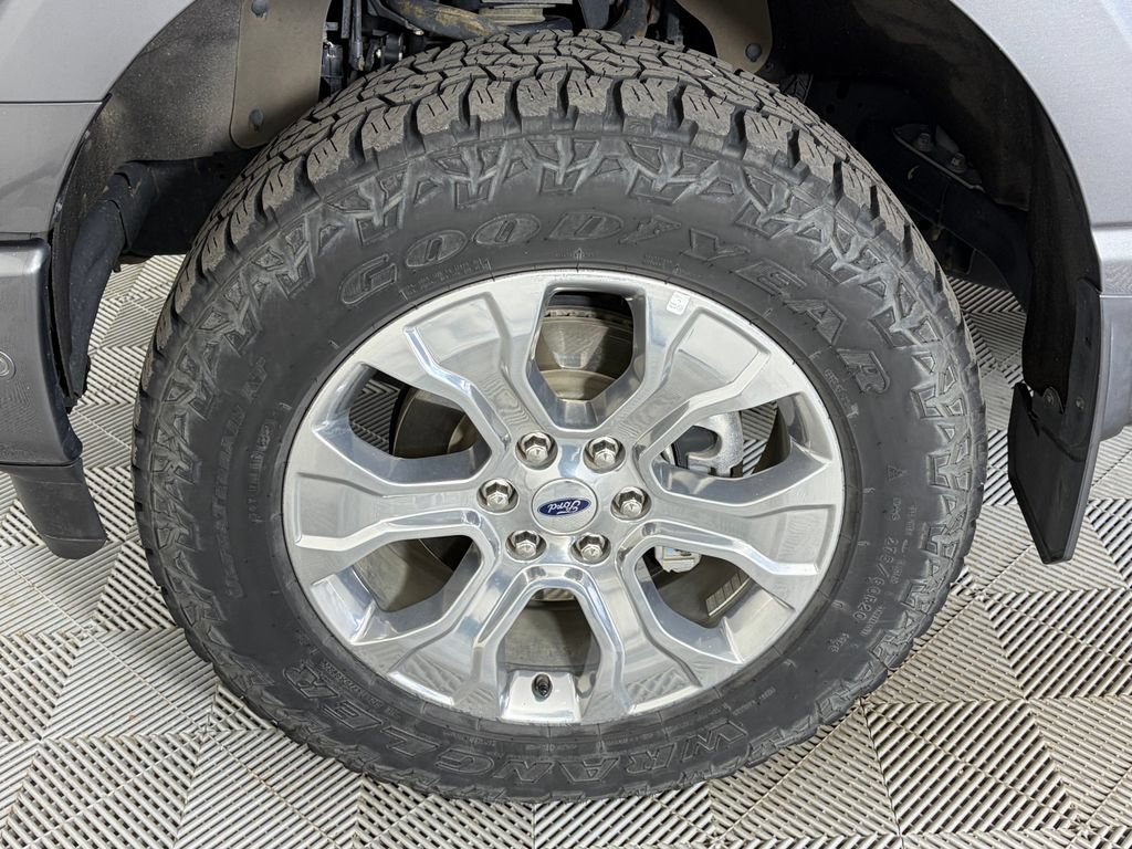 Certified 2022 Ford F150 Platinum w/ Equipment Group 701A High AWD/4WD image 8