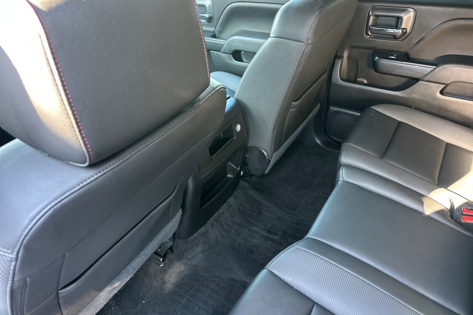 Used 2018 GMC Sierra 1500 SLT image 12