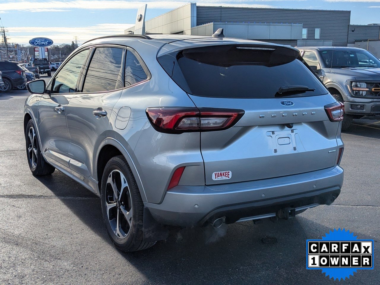 Certified 2023 Ford Escape ST-Line Select w/ Tech Pack #2 image 3