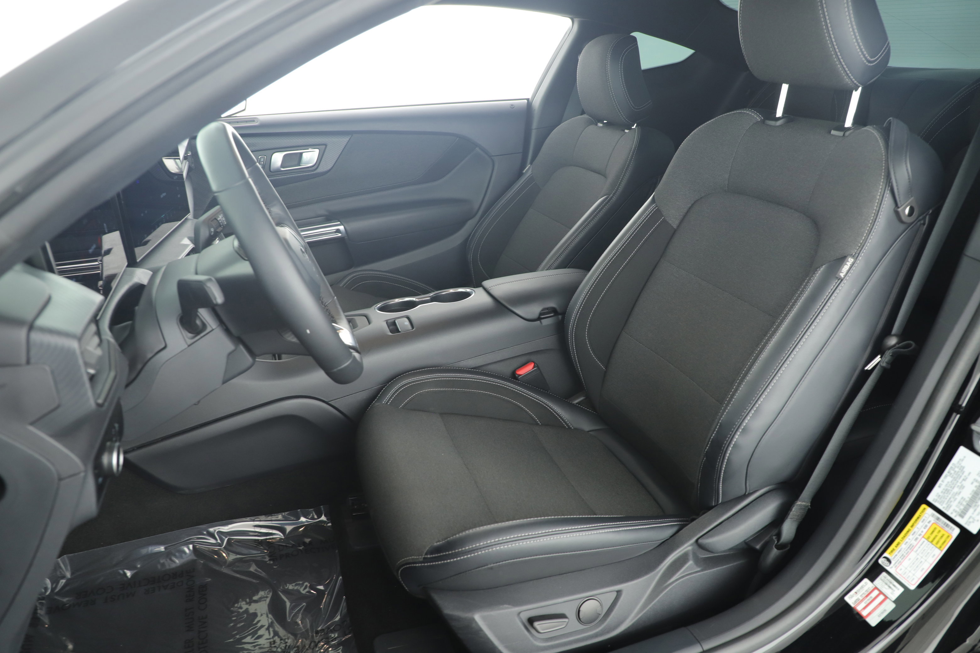 Certified 2024 Ford Mustang Coupe image 22