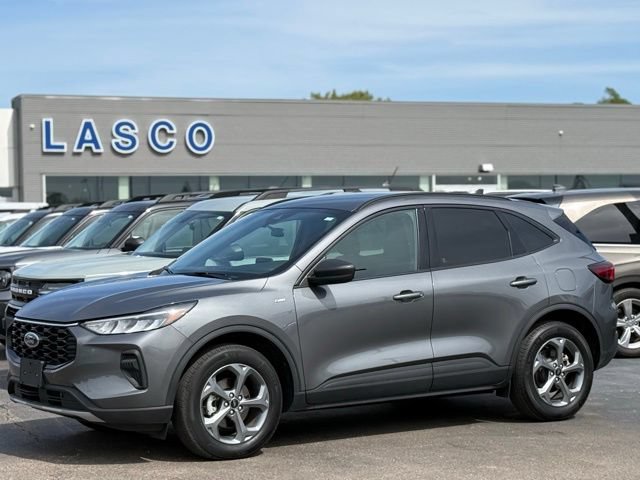 Certified 2025 Ford Escape ST-Line AWD/4WD 360° Tour