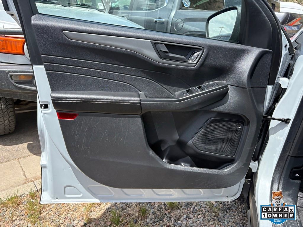 Certified 2025 Ford Escape Active AWD/4WD image 15