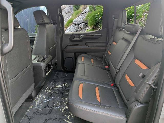 Used 2023 GMC Sierra 1500 AT4 w/ Technology Package AWD/4WD image 15